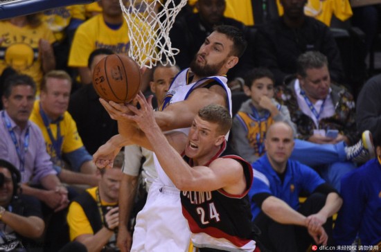 前者凭借稳 前者凭借稳