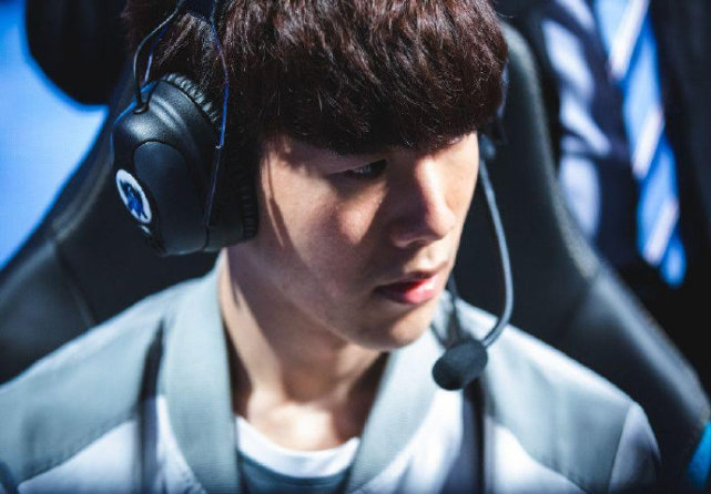 际选手参与 际选手参与