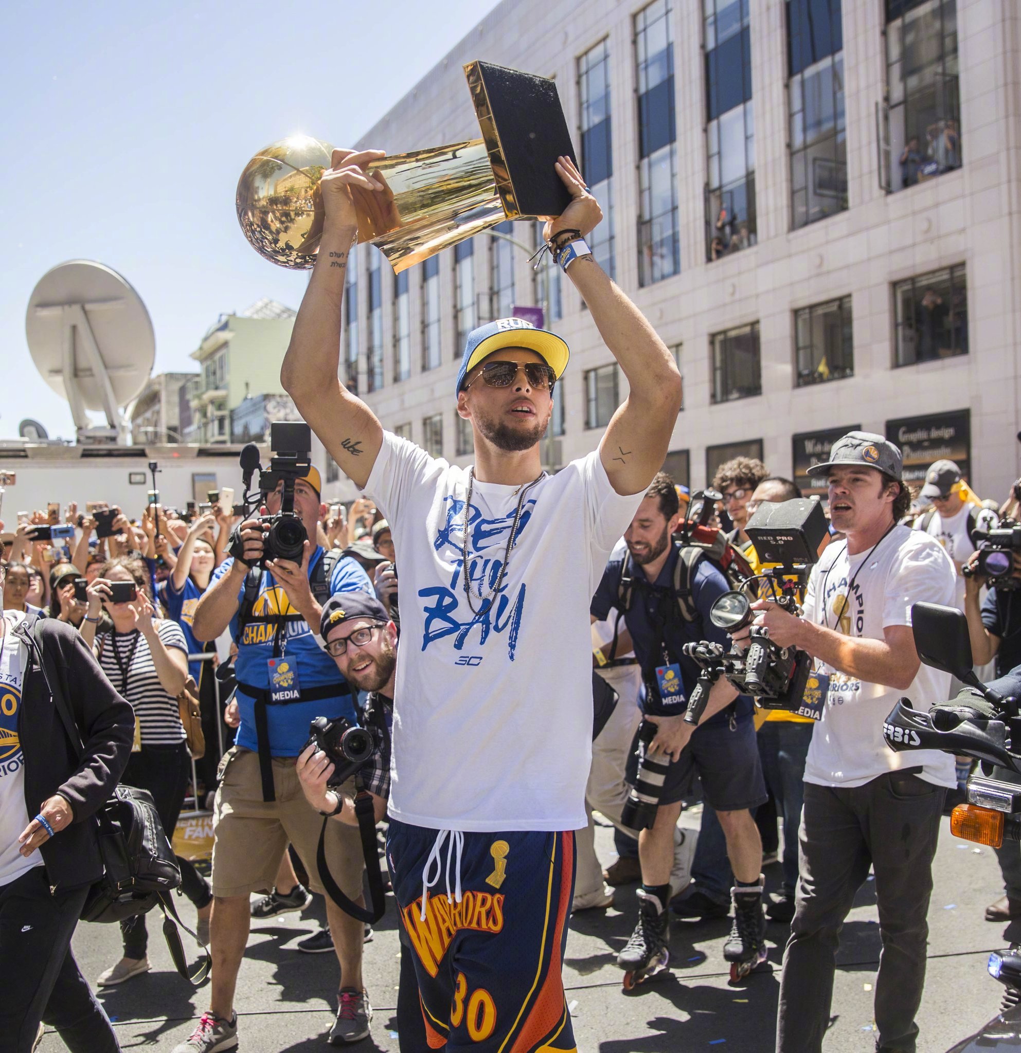 着荷兰足球 着荷兰足球