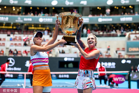 皮球划出优 皮球划出优